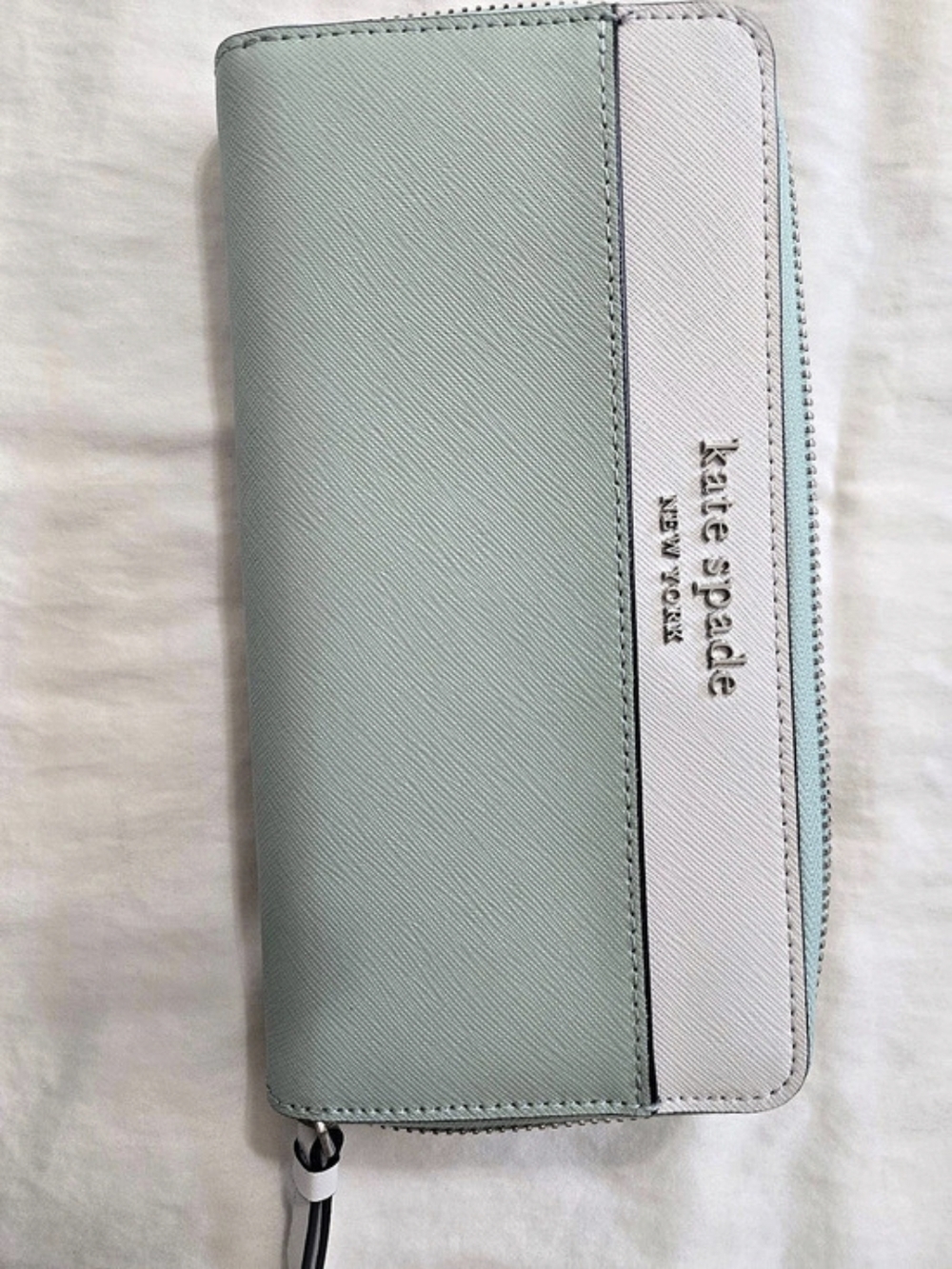 Kate Spade Zip Around Wallet